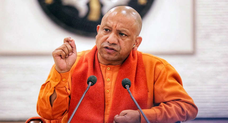 National News: The Chief Minister who is not able to handle his own state, is asking Yogi to account.