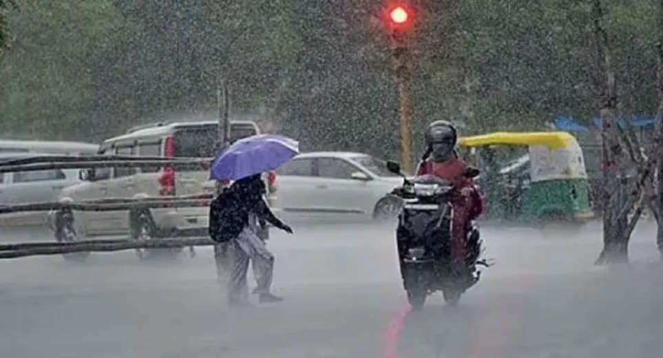 Rain Alert in UP: Winds will blow at a speed of 70-80 in 41 districts of UP for 4 days, alert of heavy rain