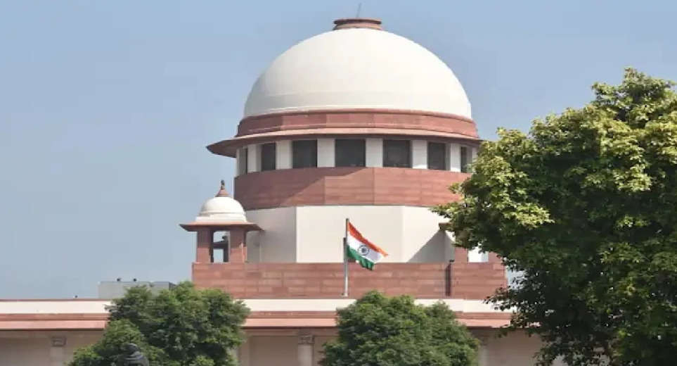National: Strict order of SC, remove mosque from Allahabad High Court premises in 3 months, otherwise it will be demolished