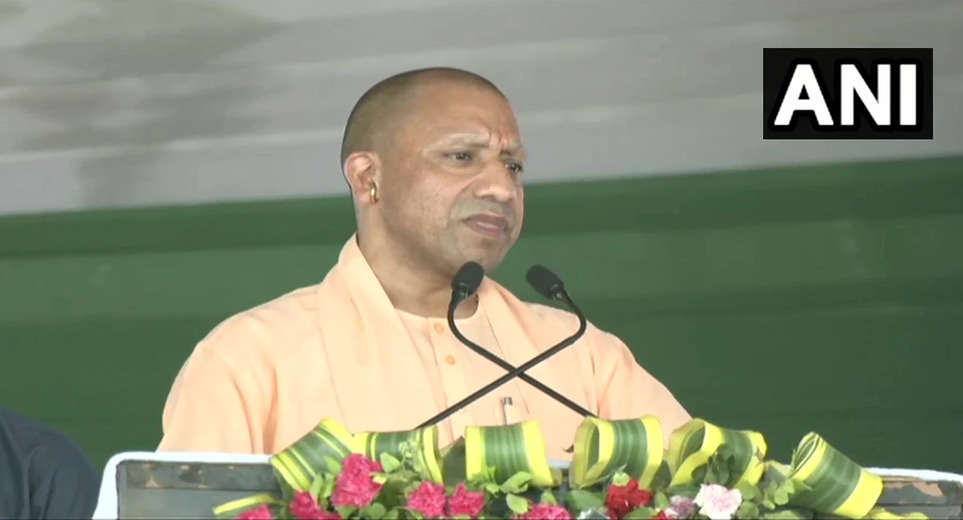 CM Yogi: 'There will be controversy if Gyanvapi is called a mosque', what is Trishul doing there? CM Yogi