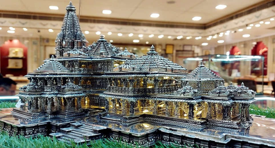 Ayodhya Ram Mandir: 'Surya Tilak' will be special in the consecration of Ram temple