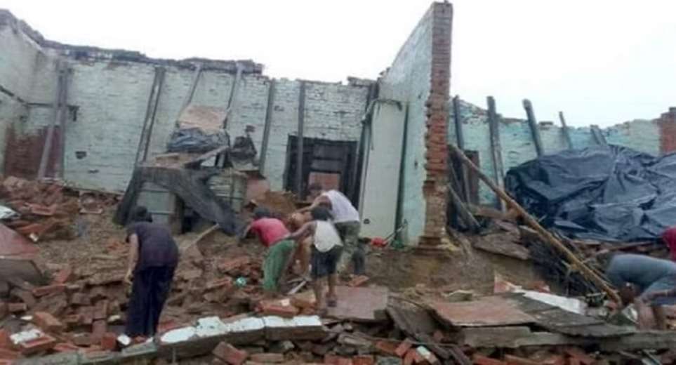 Sambhal News: Nine people buried due to roof collapse, three including father and three-year-old daughter died